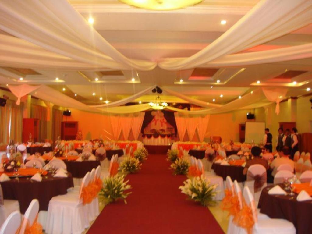 Alicia Hotel & Restaurant Legazpi Buitenkant foto