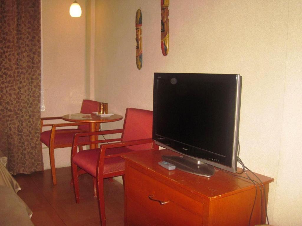 Alicia Hotel & Restaurant Legazpi Buitenkant foto